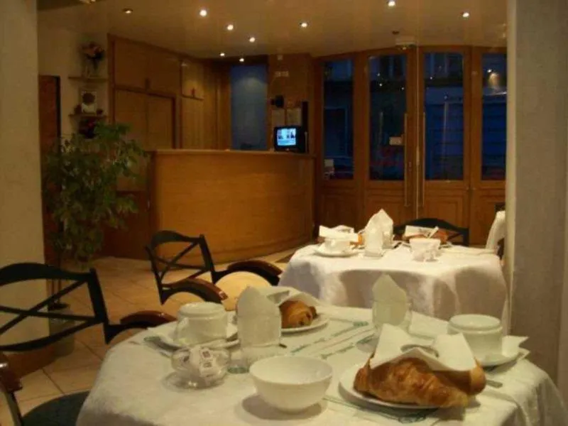 Hotel Des Metallos Paris Fransa