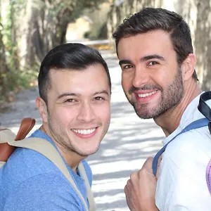 Resort La Connexion, Gay Men Only